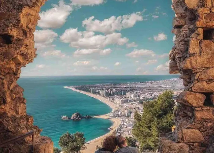Ada بلانيس
